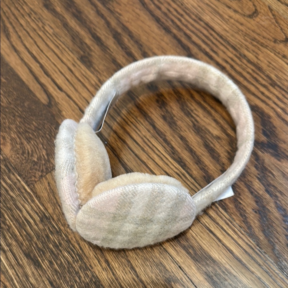 Burberry light pink On-Ear Headphones Plush Comfort